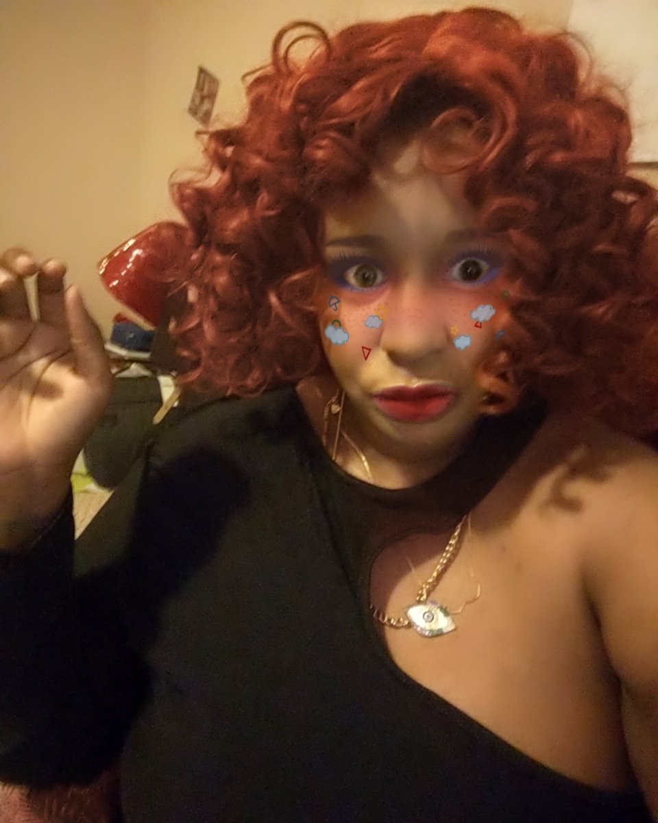 Just stopping by 🩸💛