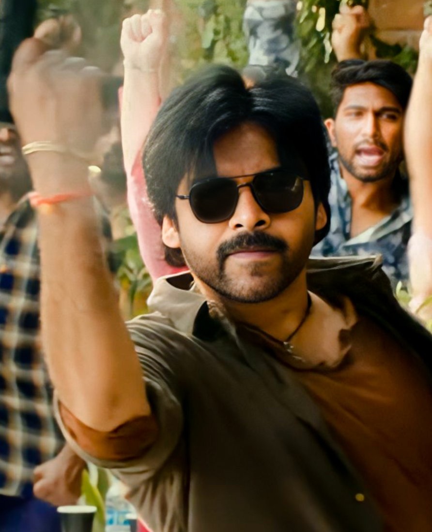TeamPowerSena's tweet photo. BOOMM 💥💥 500K FOLLOWERS DONE 😎

#PawanKalyanOnInstagram @PawanKalyan https://t.co/S70V325xUJ