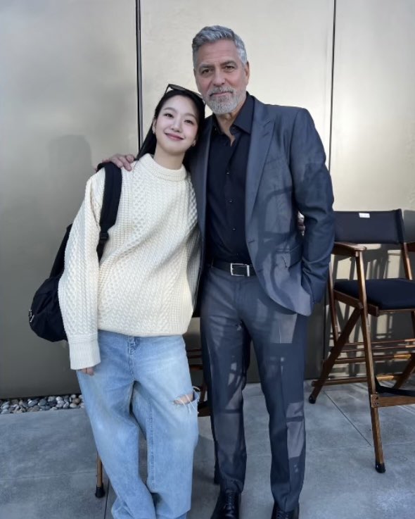 RT @ggonebot: kim goeun and george clooney! https://t.co/vZAGaQYfzm