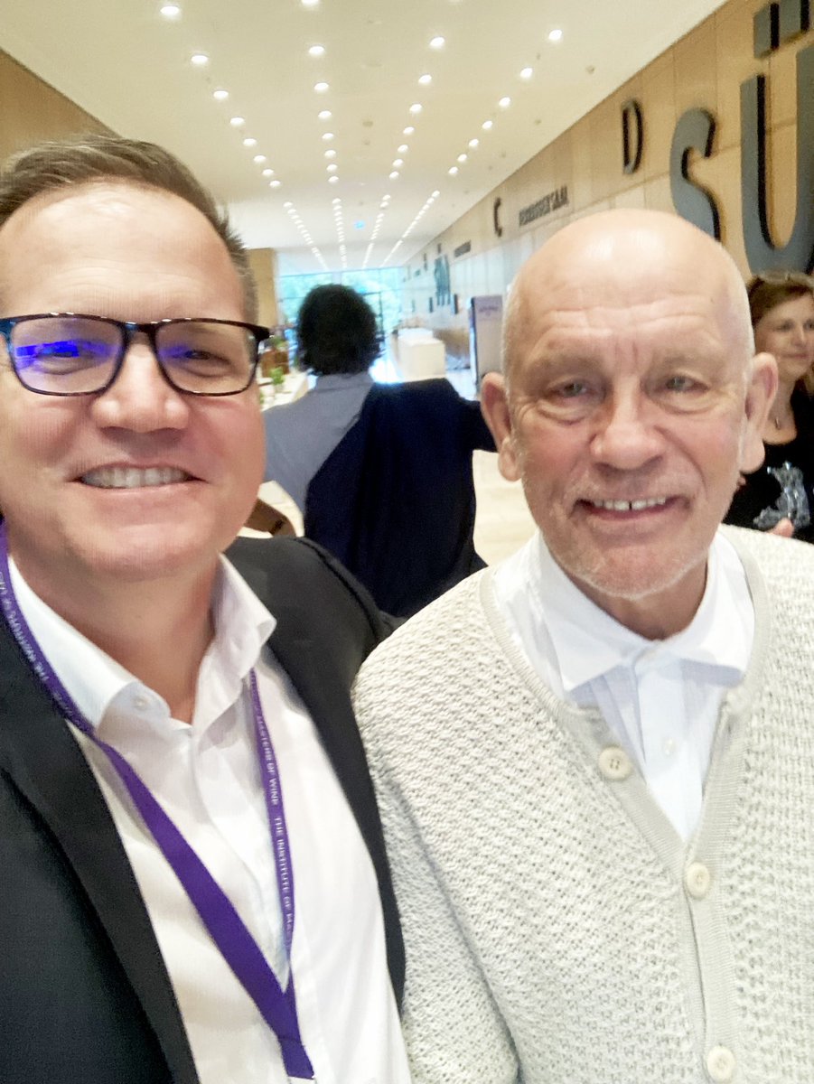deutscheweine's tweet photo. John #Malkovich momentπ€at #IMWsymposium He loves #PinotNoir @Spaetburgunder #Germany is 3rd largest producer worldwide -> https://t.co/GUJ0OCOdUa #wine @weininstitut @mastersofwine #germanwines #winesofgermany #usstar #hollywood More IMW pics https://t.co/fDGArgHODa https://t.co/odojgwSWwQ