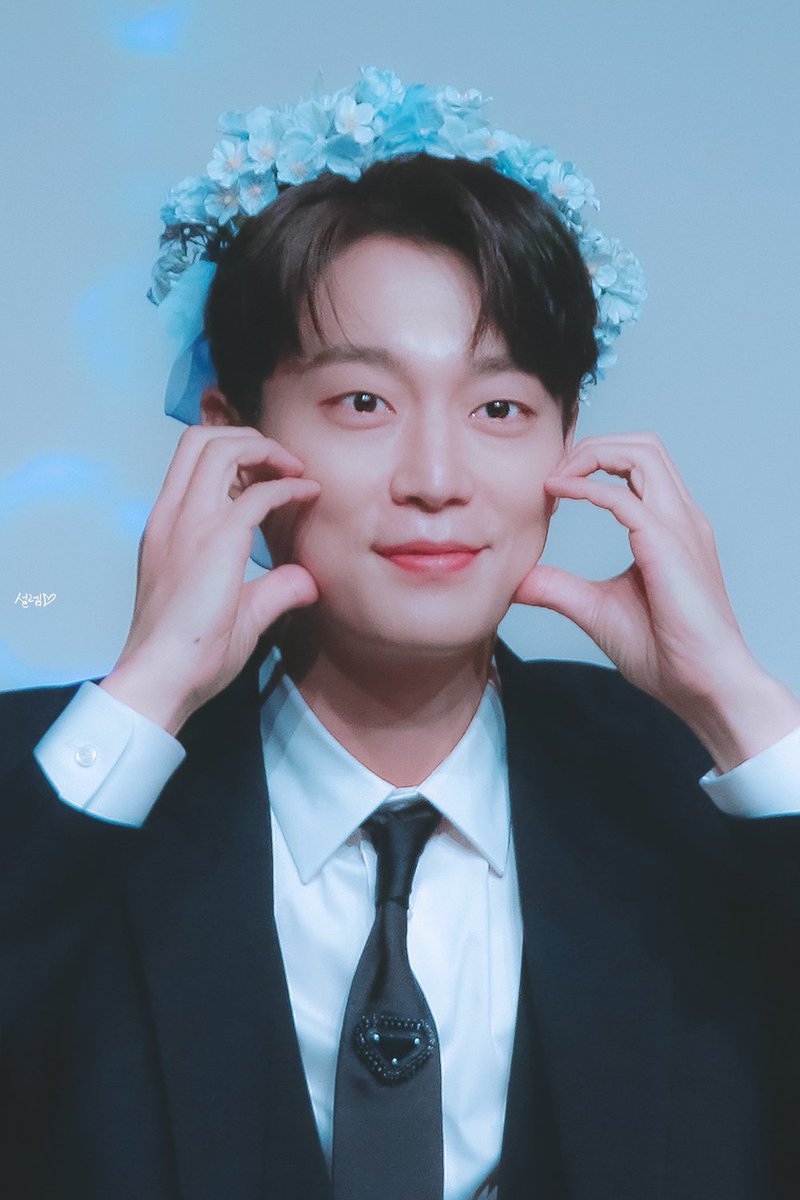 설렘💛 tweet media