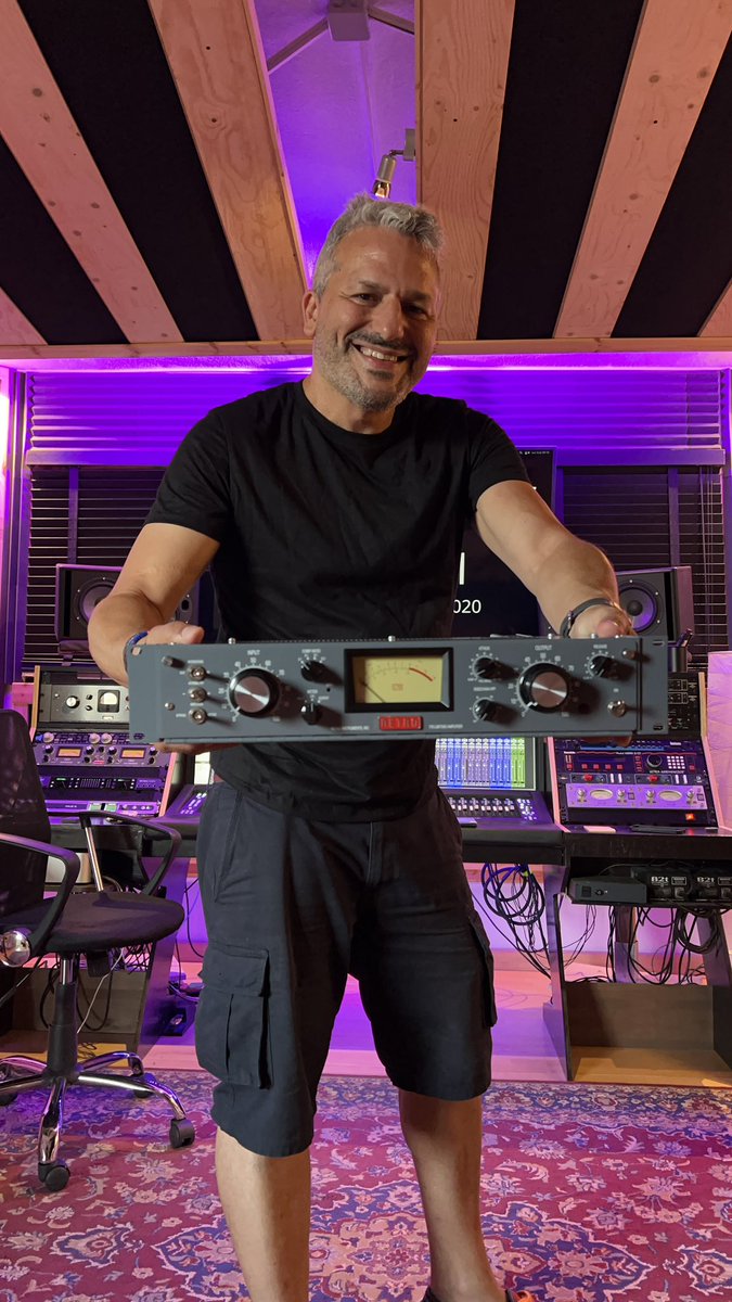 176 Limiting Amplifier otro hermano de los STA Level  y REVOLVER para Arena Digital y @recordingproschool  una máquina de @retroinstrumentsinc distribuidor para España <a href="/FunkyJunkSpain/">Funky Junk Spain</a> #recordingproschool #arenadigital #controlroom #recordingstudio #estudiodegrabacion