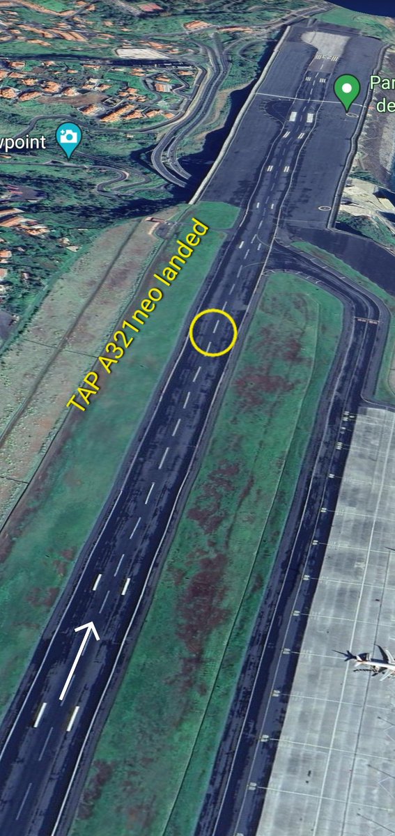FlightModeblog's tweet photo. On June 29, TAP Air Portugal Airbus #A321neo (CS-TJQ) landed (this was its second attempt) way outside of the touchdown zone on runway 05 at #Madeira Funchal Airport. At the time, there were heavy winds. Flight #TP1695 departed from #Lisbon.

#funchal #Portugal #flyTAP #Airbus https://t.co/SgtQkhiN3Q