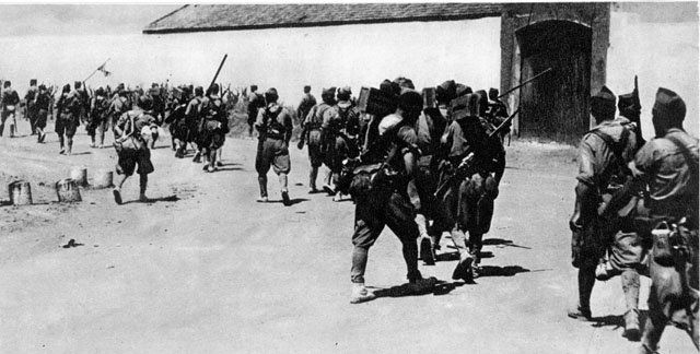 PlataformaMill1's tweet photo. #TalDiaComoHoy el 4 de julio de 1938, la III Bandera de #LaLegión después de la ocupación de #MoraDeRubielos sigue su avance hasta Alba y los ríos Mijares y #Rodeche, donde se entabla un duro combate para evitar la voladura del puente colgante sobre el #Mijares. https://t.co/TvkN6RZPtS