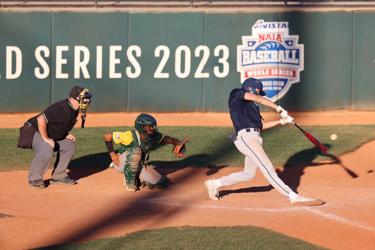 Sand13James's tweet photo. Had a great time last weekend @wsucougarbsb went 3-8 with 5 walks. Didn’t come out on top but lots of fun with @Citybaseballsea. @PBR_Washington @BaseballNW https://t.co/B0vhApgBpM