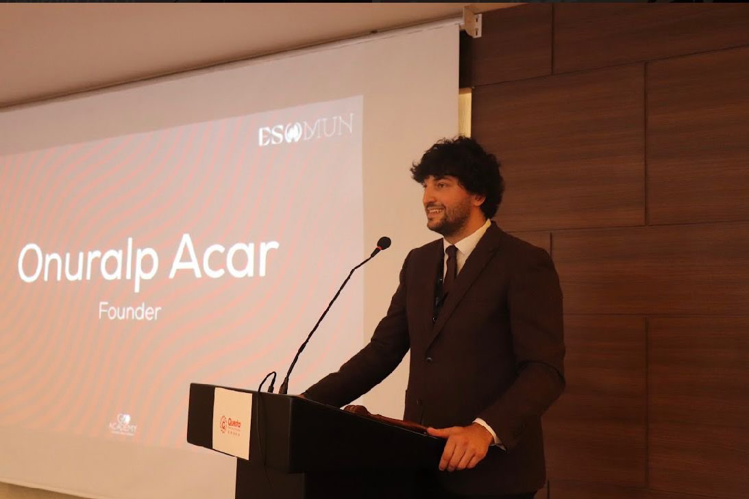 GO_Akademi's tweet photo. Gelecek Odaklı Akademi olarak, 10-12 Haziran tarihlerinde Eskişehir Nova Vista Radison Hotel'de gerçekleştirdiğimiz ESMUN Senior ve paralelde yürüttüğümüz 11-13 Haziran'da Eskişehir Questa Termal Hotel'de üçüncüsünü düzenlediğimiz ESMUN Junior'ı başarıyla tamamladık. https://t.co/GmRptZ72JR
