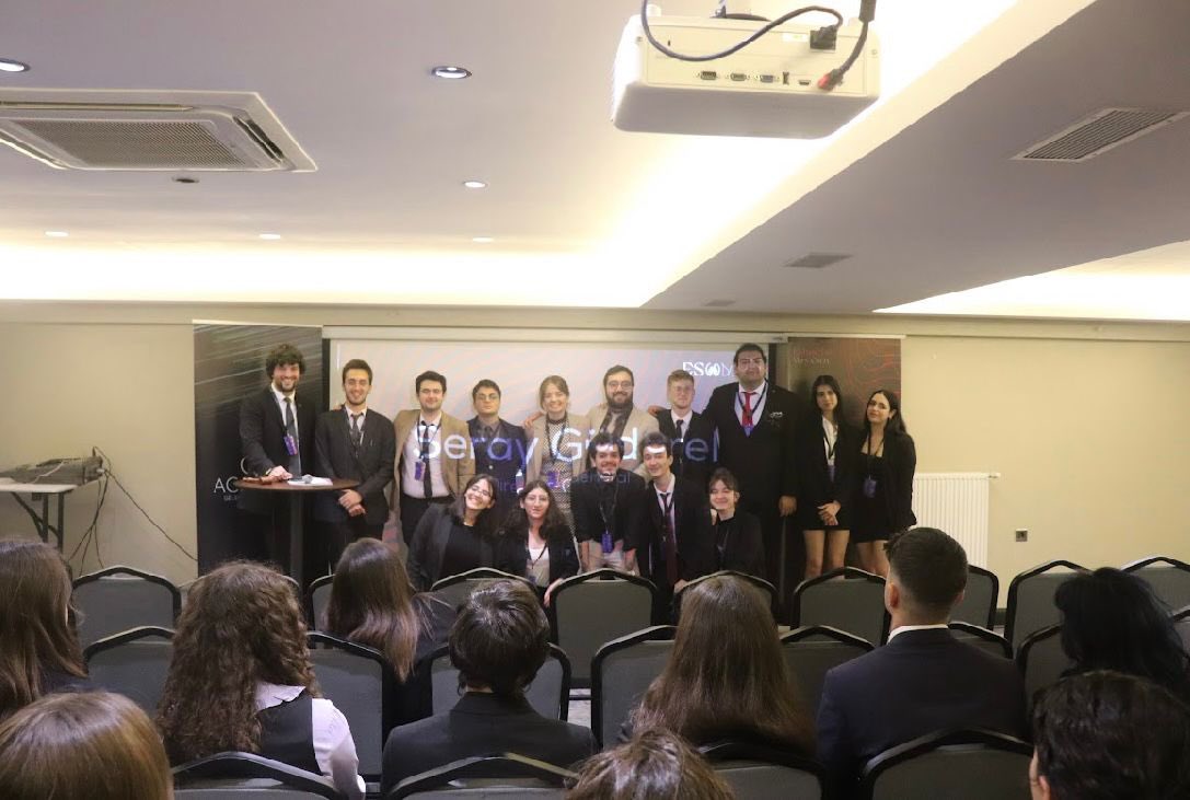 GO_Akademi's tweet photo. Tüm yıl boyunca sıkı sıkıya çalışarak, büyük başarılar elde eden başta öğretmenlerimize, öğrencilerimize, velilerimize ve GO Akademi üyelerine çok teşekkür ederiz. Bir sonraki konferanslarımızda görüşmek dileğiyle...  #GOAkademi #ESMUN #Eskişehirveryown #DaretobeRemarkable https://t.co/0dAIXi9qu7