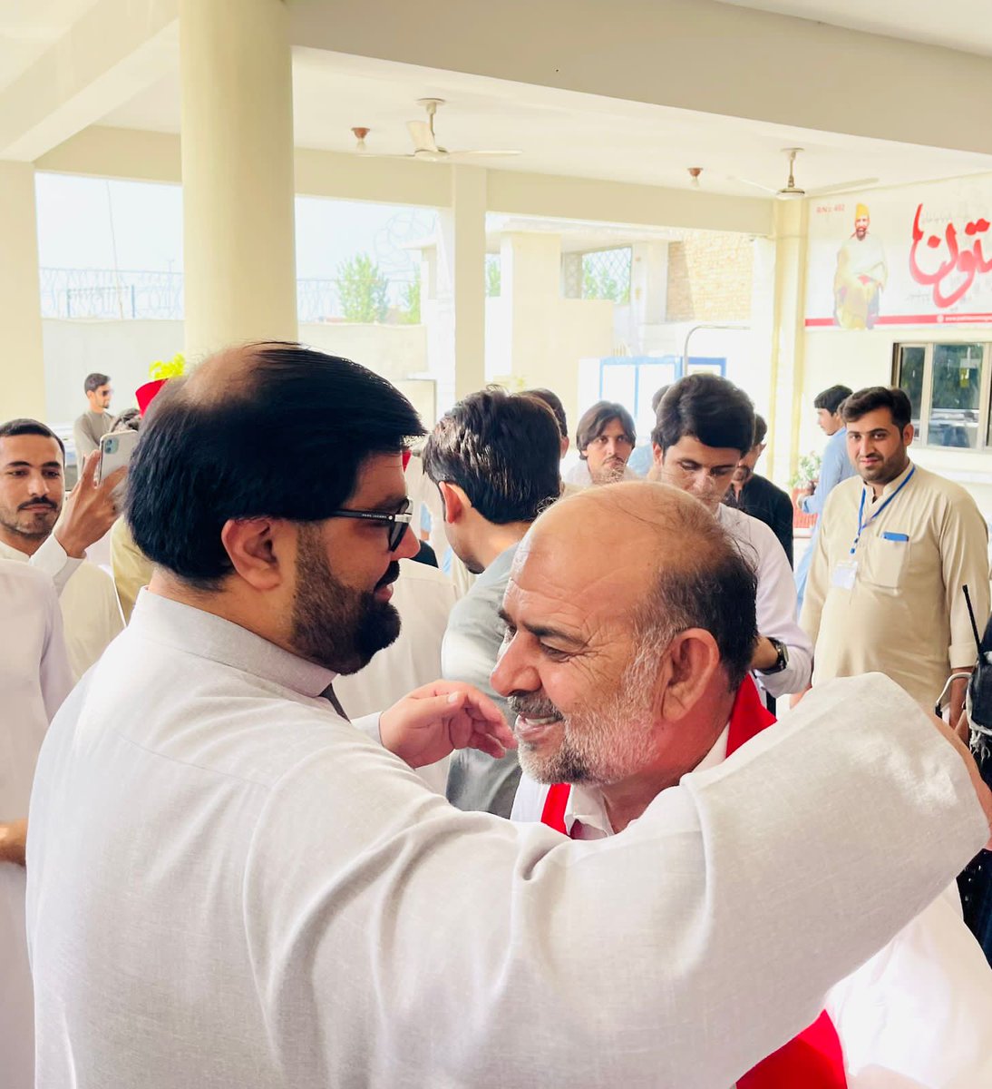 AdvNisarkhan1's tweet photo. #Bannu #ANPTheOnlyHope
Many more congratulations and best wishes for ahead Malik Noorani Khan #NA.39 ,Asghar Nawaz Khan Advocate #PK100 ,Waliullah Wazir #PK101.
Thanks a lot of provincial president ANP kpk @AimalWali khan
@ANPOPakhtunkhwa
@Awamynationalpartyba https://t.co/V16lmVUmfK