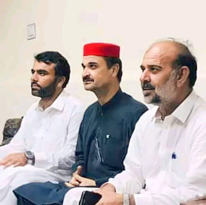 AdvNisarkhan1's tweet photo. #Bannu #ANPTheOnlyHope
Many more congratulations and best wishes for ahead Malik Noorani Khan #NA.39 ,Asghar Nawaz Khan Advocate #PK100 ,Waliullah Wazir #PK101.
Thanks a lot of provincial president ANP kpk @AimalWali khan
@ANPOPakhtunkhwa
@Awamynationalpartyba https://t.co/V16lmVUmfK