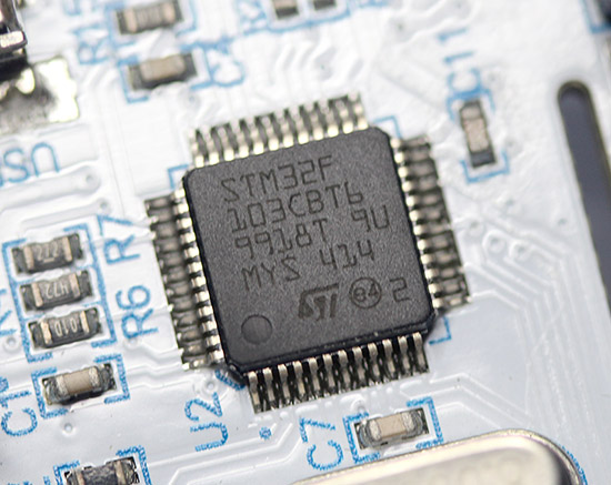 editionsdiamond's tweet image. Black Magic Probe : déboguez vos codes avec facilité avec notre article de la semaine ! connect.ed-diamond.com/hackable/hk-04… #STM32 #GDB #SWD #debugging @hackablemag