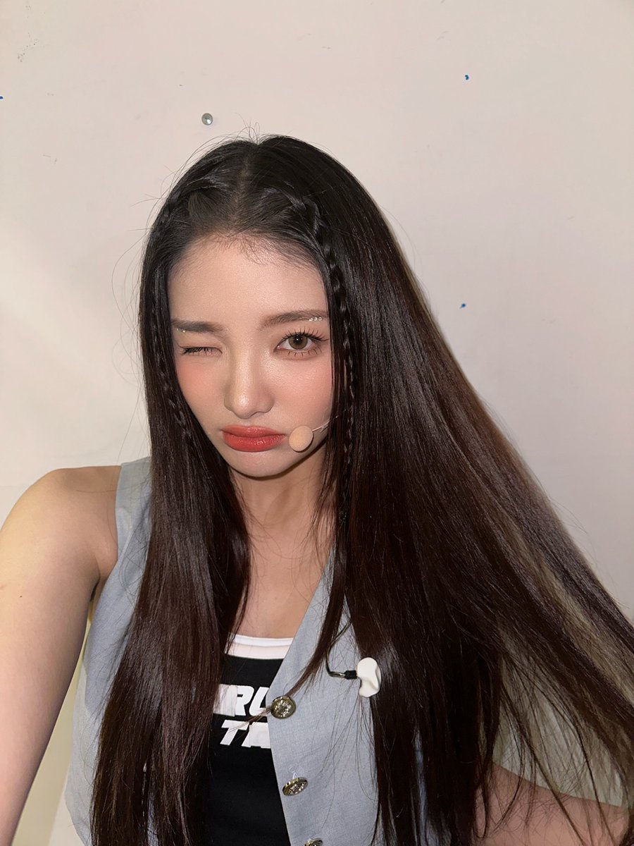 트라이비 (TRI.BE) tweet media