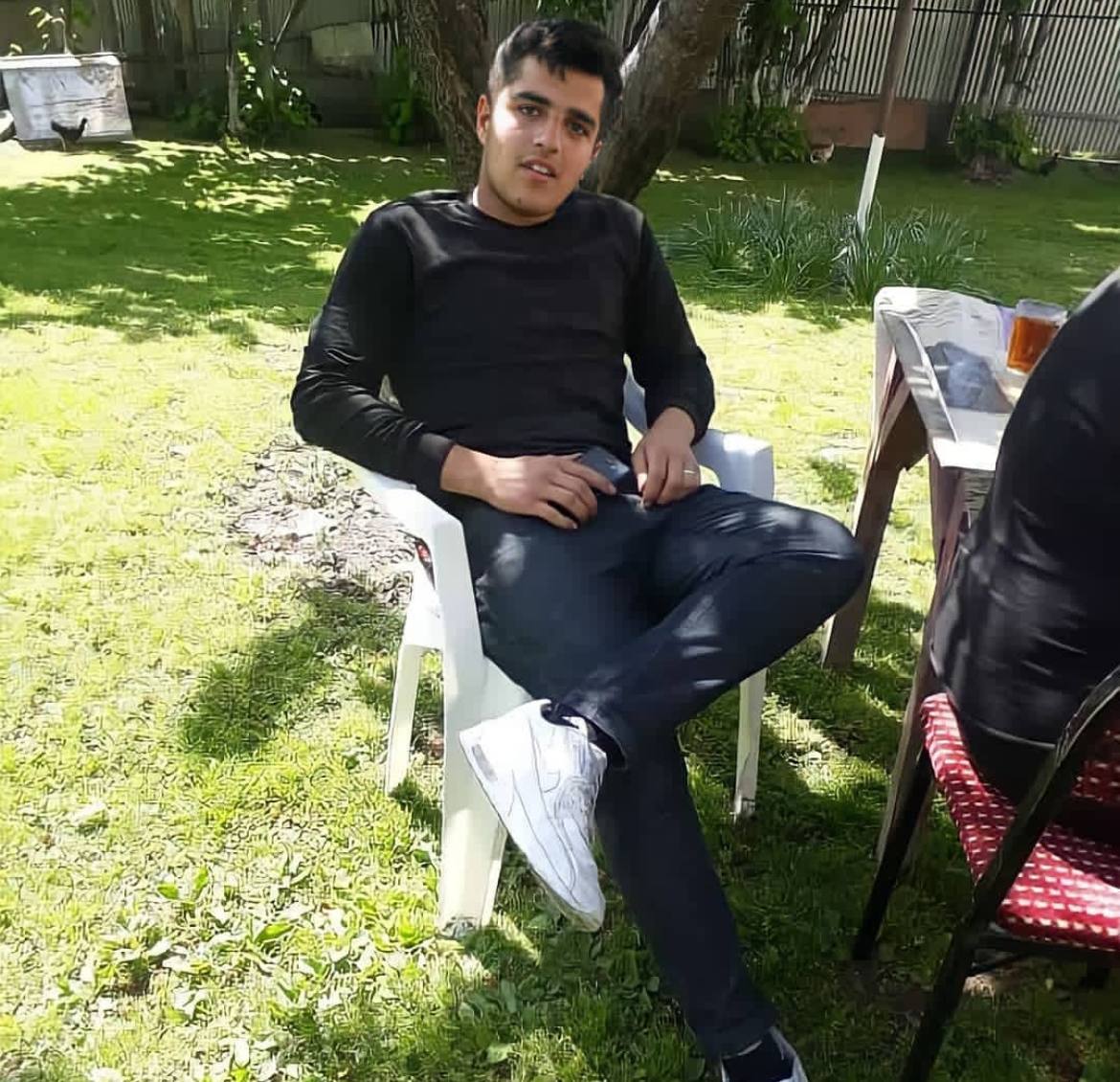 🇦🇿Şəhid Elməddin Məhəmməd oğlu Mustafayev 1 may 2001-ci ildə Qəbələ rayonunda dünyaya göz açmışdır. 2007-ci ildə Qəbələ şəhər 4 saylı tam orta məktəbə daxil olmuşdur. Orta təhsilini bu məktəbdə bitirdikdən sonra 2017-ci ildə Qəbələ rayonunda yerləşən Peşə Məktəbinə qəbul