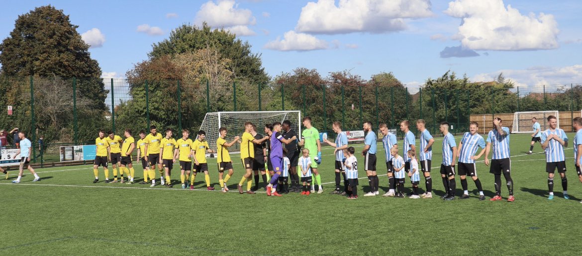 LongwellGreenFC's tweet photo. 𝐌𝐚𝐭𝐜𝐡 𝐃𝐚𝐲!!

🆚 @MangotsfieldUtd (𝗛𝗢𝗠𝗘)
⏱ 𝟏𝟗:𝟑𝟎 𝗣𝗠 𝗞𝗶𝗰𝗸 𝗢𝗳𝗳
🏟 𝐒𝐡𝐞𝐥𝐥𝐚𝐫𝐝𝐬 𝐑𝐨𝐚𝐝, 𝐁𝐒𝟑𝟎 𝟗𝐃𝐔
🎟 𝗔𝗱𝘂𝗹𝘁𝘀 £𝟒, 𝗨𝟭𝟲𝘀 𝗙𝗥𝗘𝗘
🍔 🍻 𝗕𝗮𝗿 &amp; 𝗖𝗮𝗳𝗲 𝗢𝗽𝗲𝗻

See you there! 👋 

@swsportsnews @bsoccerworld https://t.co/UiU8AFQB9l