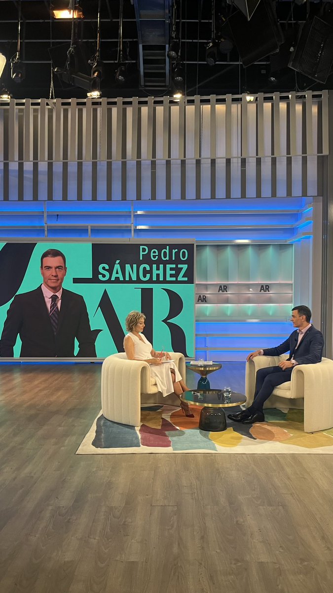 .@anarosaq entrevista a @sanchezcastejon en el @elprogramadear