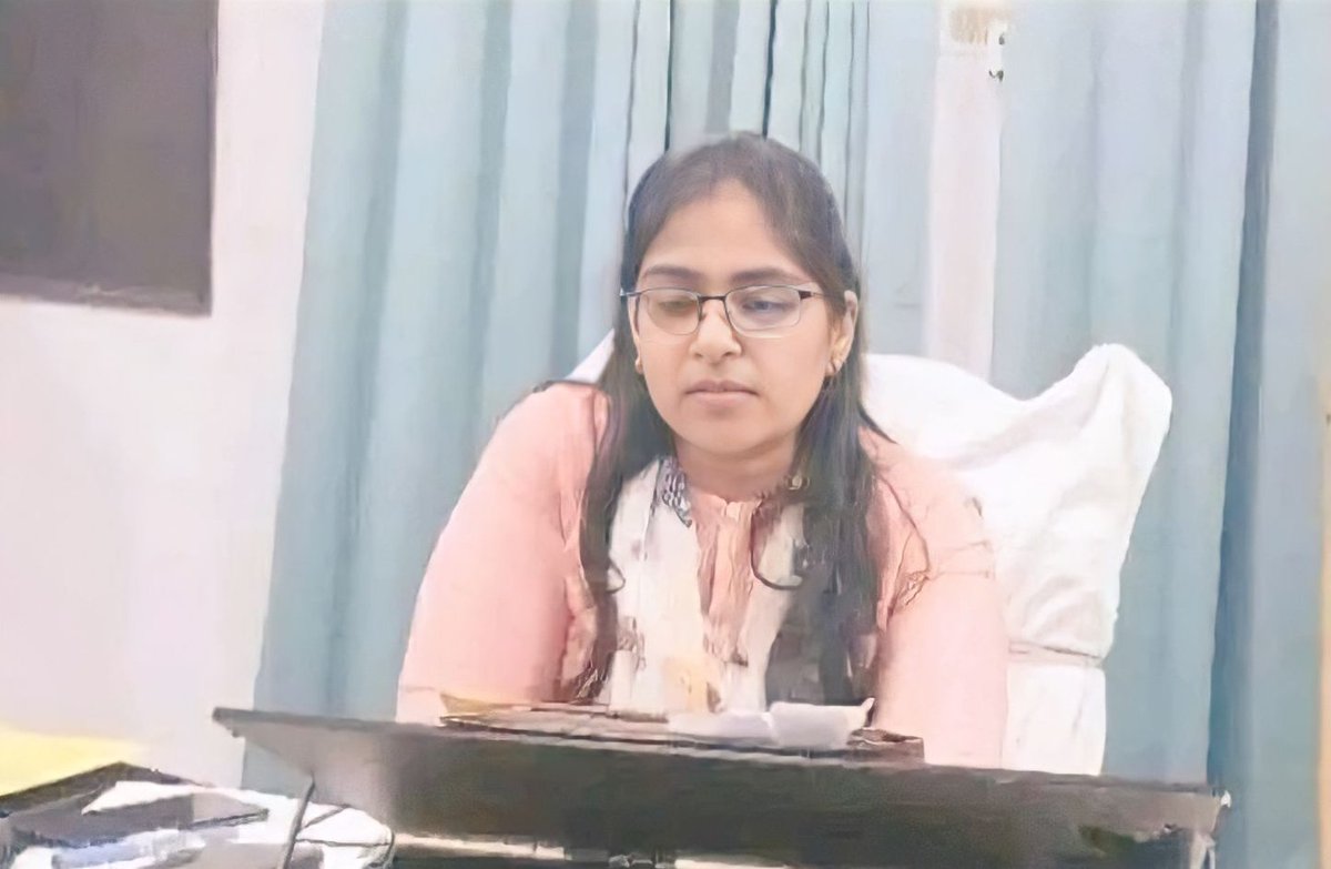 Gauri_2918's tweet photo. सुनने में आ रहा है इनको SDM पद से
निलंबित कर दिया गया है। क्या ये सही है।

      कॉमेंट करके जवाब दे प्लीज !
🚩🚩जय श्रीराम🚩🚩🚩 https://t.co/nDil9UWqI3