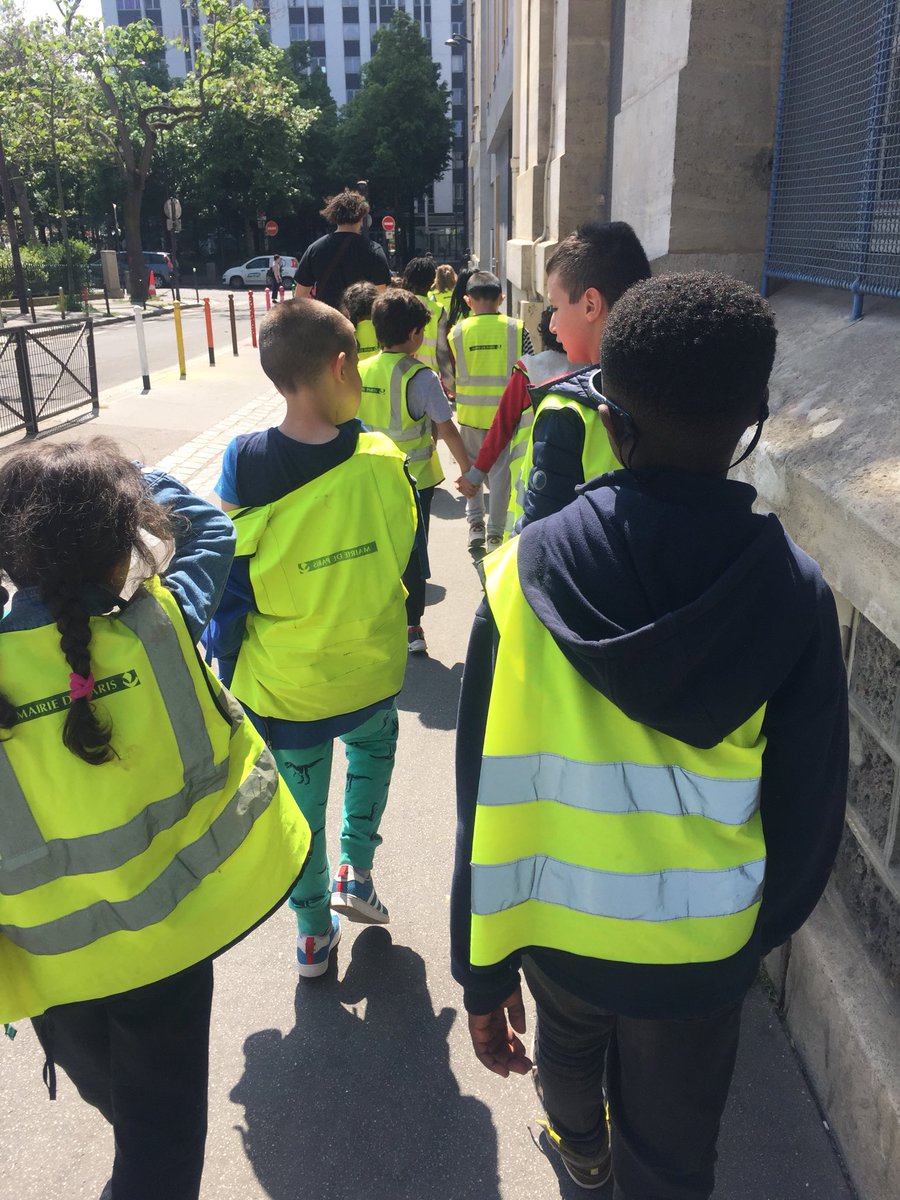 doorydercompany's tweet photo. D-DAY MES ELEVES JOUENT THE KID DE CHARLIE CHAPLIN #CentreMathis venez soutenir le périscolaire. #Taps #aesh #animateurs ils tiennent les écoles DEBOUT @mahorchiche @MdCA75019 @YMerzi @PapNdiaye @FCPEParisCentre @CKerrero @Elysee https://t.co/hsS8JVmBuR
