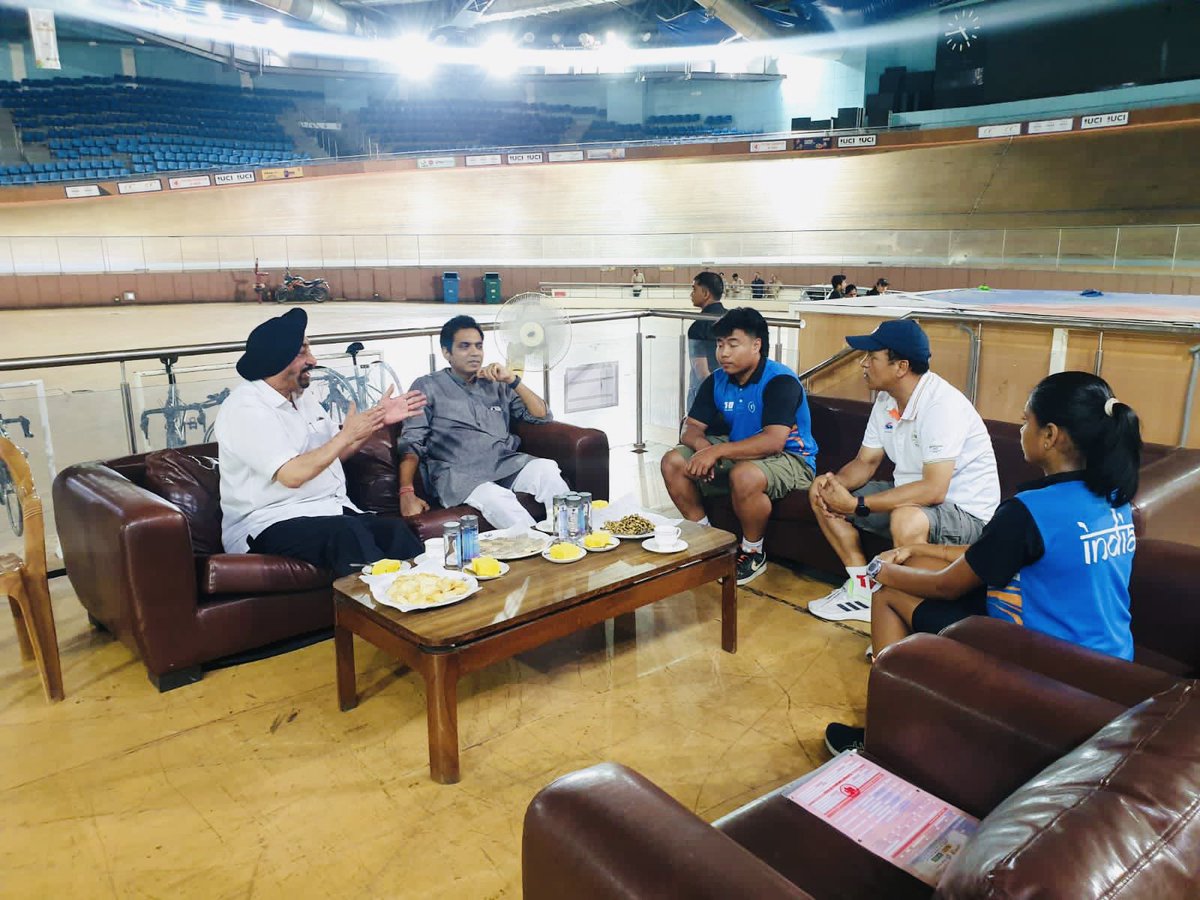 Sh.Pankaj Singh President Cycling Federation of India visited &amp;interacted with Riders and coaches and assured them of all possible help and support  so as to take cycling to next level.Sh.Onkar Singh&amp;Sh.V.N Singh welcomed him&amp;thanked him for encouraging the riders.