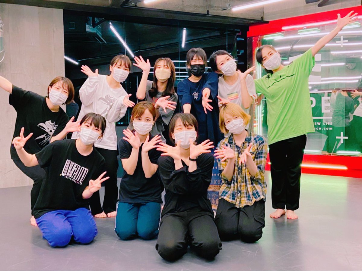 🍉WS情報🍉
久しぶりに開催!!
7/30(日)
14:00～15:20(80分)
ダンス初心者.入門 WS

15:30～16:50(80分)
JAZZ初中級.中級 WS

料金:どちらも2500円
場所:梅田スプラウト　St.E

⚠️両クラス定員8名⚠️です!!
新しい出会いも楽しみにしております!!
ご予約お待ちしております🫣!!