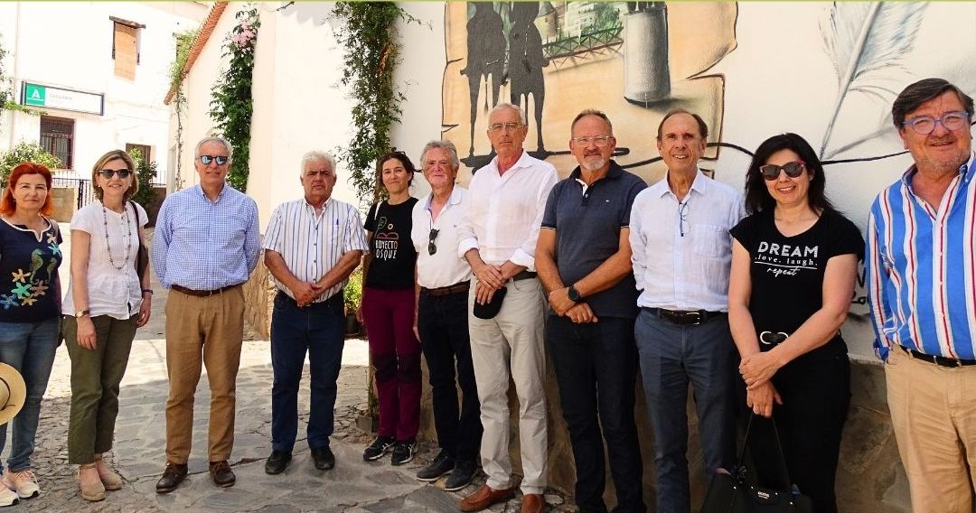 asempal's tweet photo. 🤝#Asempal y @AytoAlmocita seguimos dando pasos en nuestra alianza para promover la #sostenibilidad. Hemos visitado #Almócita para conocer las iniciativas del municipio en desarrollo sostenible. #ProyectoBosque #Agroecologia #autoconsumo #empleolocal 👉 https://t.co/0C83AXEWRl https://t.co/91aZByyBfO