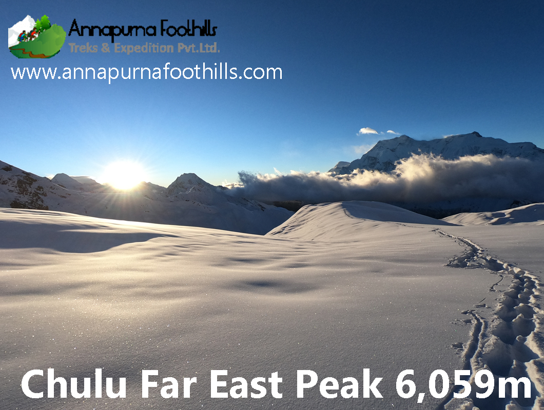 ngimasherpa's tweet photo. Chulu Far East Peak (6,059 meters or 19,880 feet) is situated in the Annapurna region of Nepal. From the summit of Chulu Far East Peak, you can enjoy breathtaking panoramic views of several stunning mountains in the vicinity.
#ChuluFarEast #AFTreks #Nepal 
https://t.co/lG6dgRkHmn https://t.co/SvxaBQ2wgf