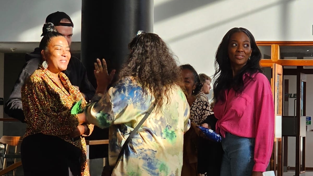 Join us this evening for our FREE industry link-up: this one's for the dramaturgs. 

We're inviting Black dramaturgs at any stage in their career to learn about anti-colonial forms of dramaturgy, approaches to text in a rehearsal room, and editing your writing. 

Book now.