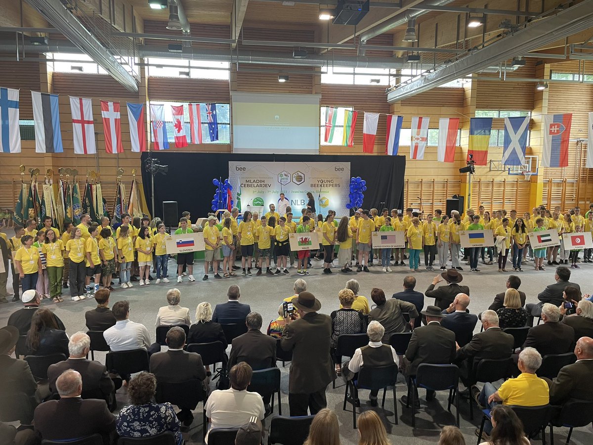 VitaBeeHealth's tweet photo. International meeting of young beekeepers. #imyb https://t.co/nFrCoiuVvW