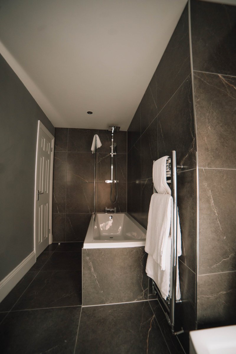 winckleystays's tweet photo. โBond, James Bondโ ๐ธ
Spend the night in our Bond apartment from only ยฃ70pn. You can even add a romance package to your booking to make your night that extra special โฅ๏ธ
#bond #jamesbond #winckley #apartment #airbnb #aparthotel #servicedapartments https://t.co/ReIpwal6pA