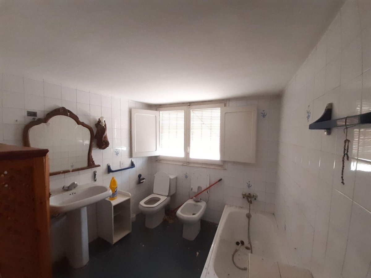 Repoblem tweet media