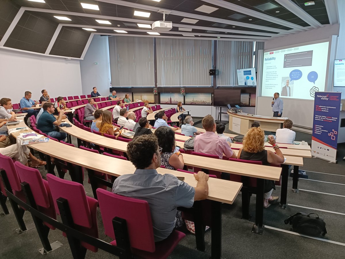 TelecomValley's tweet image. C&apos;est parti pour la première édition de l&apos;#AzurTechSummer sur les tendances et usages du #numerique à @SKEMA_BS pour 2 jours de conférences, ateliers et networking