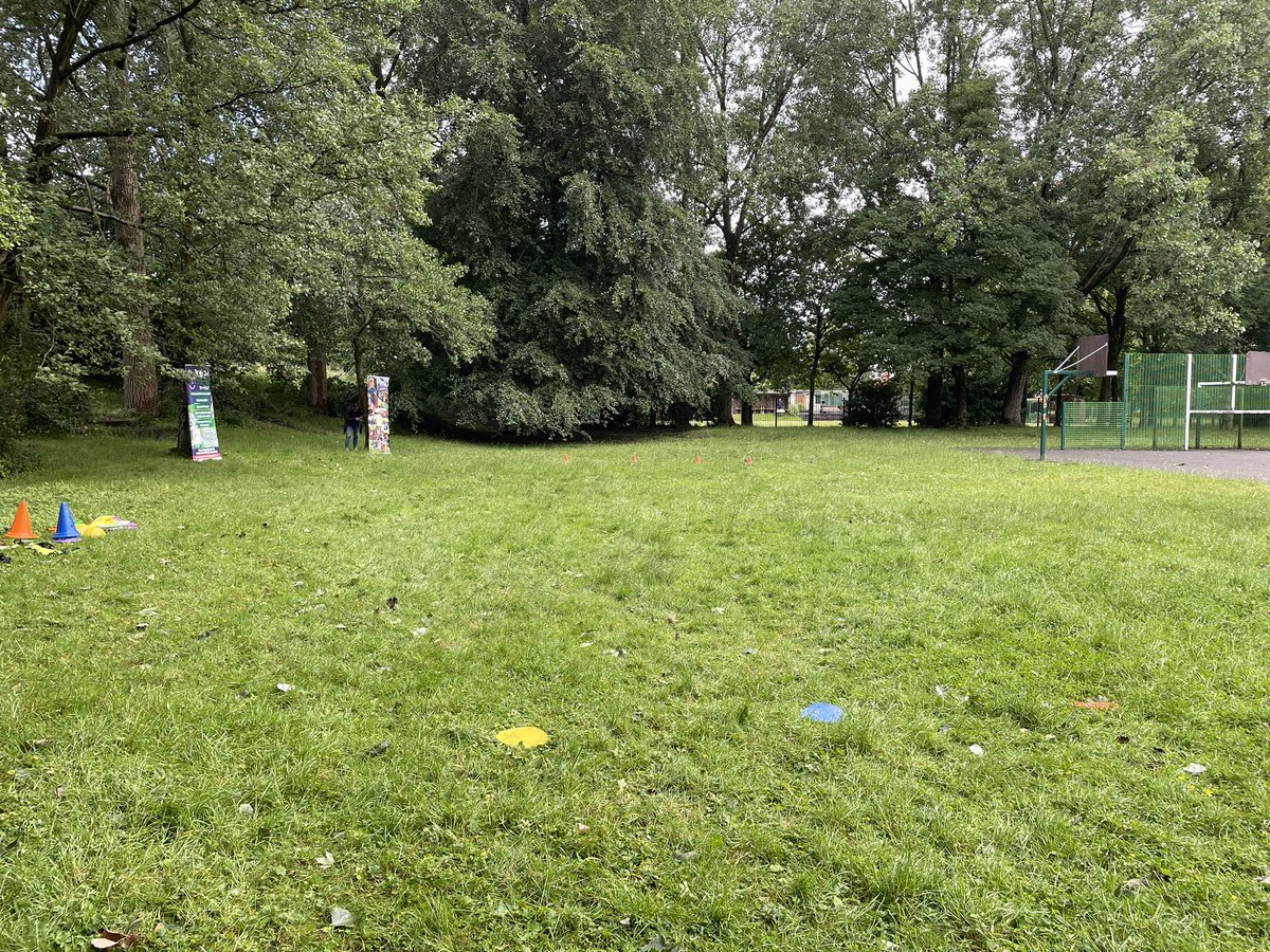 brighterbunnies's tweet image. All set up for this mornings #bunniessportsday in #westhoughtonpark ready to start at 10.30am see you there! #sportsday #activehour @KidsCoachJason @_thedailymile @mywesthoughton @wcn_