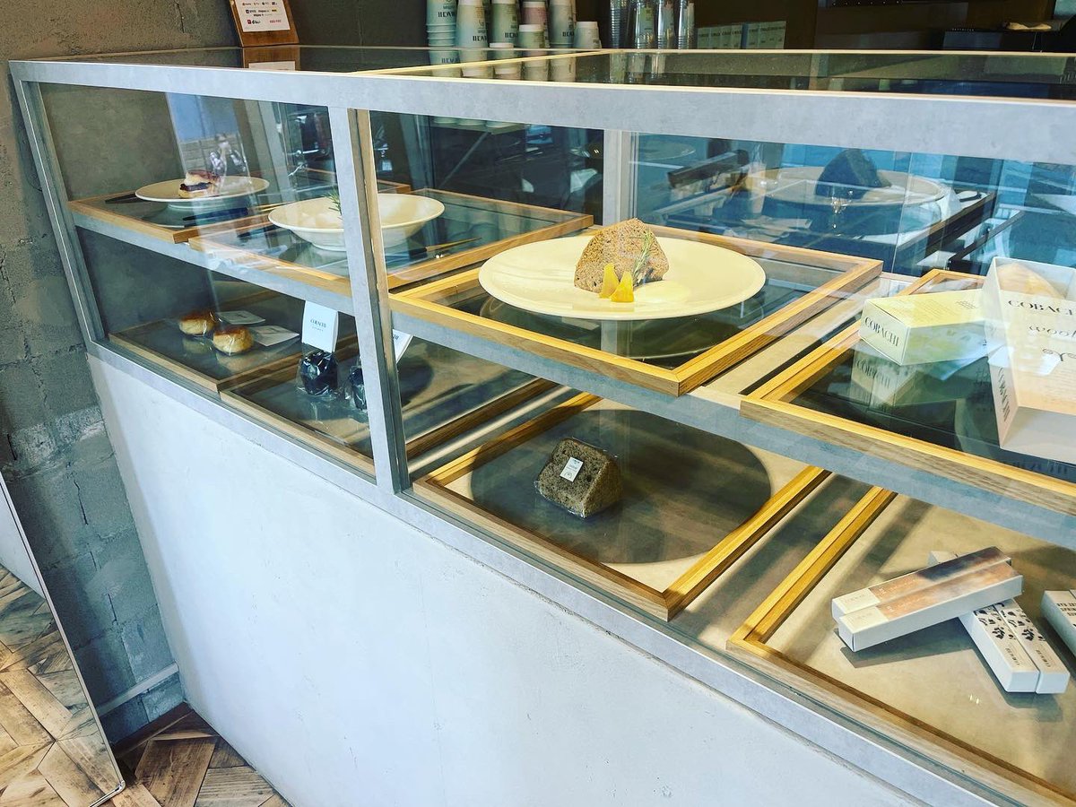 miyatamenji's tweet image. コバチカレーから
コバチチャイへ

めちゃくちゃ美味しい
スパイスを選ぶ　
チャイ専門店です

#チャイ
#チェイ
#チャン
#ちゃ〜