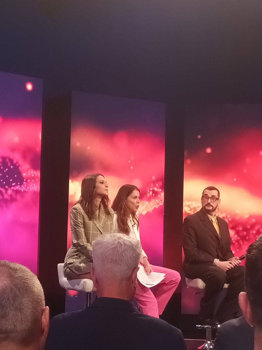 alessandra menzani tweet media