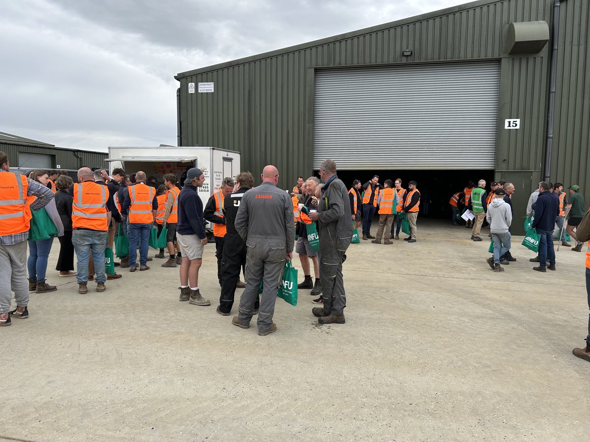 Our farm yard is full of over one hundred Essex farmers today to raise awareness of Farm Safety before our busy harvest starts #farm safety ⁦@NFUEastAnglia⁩
