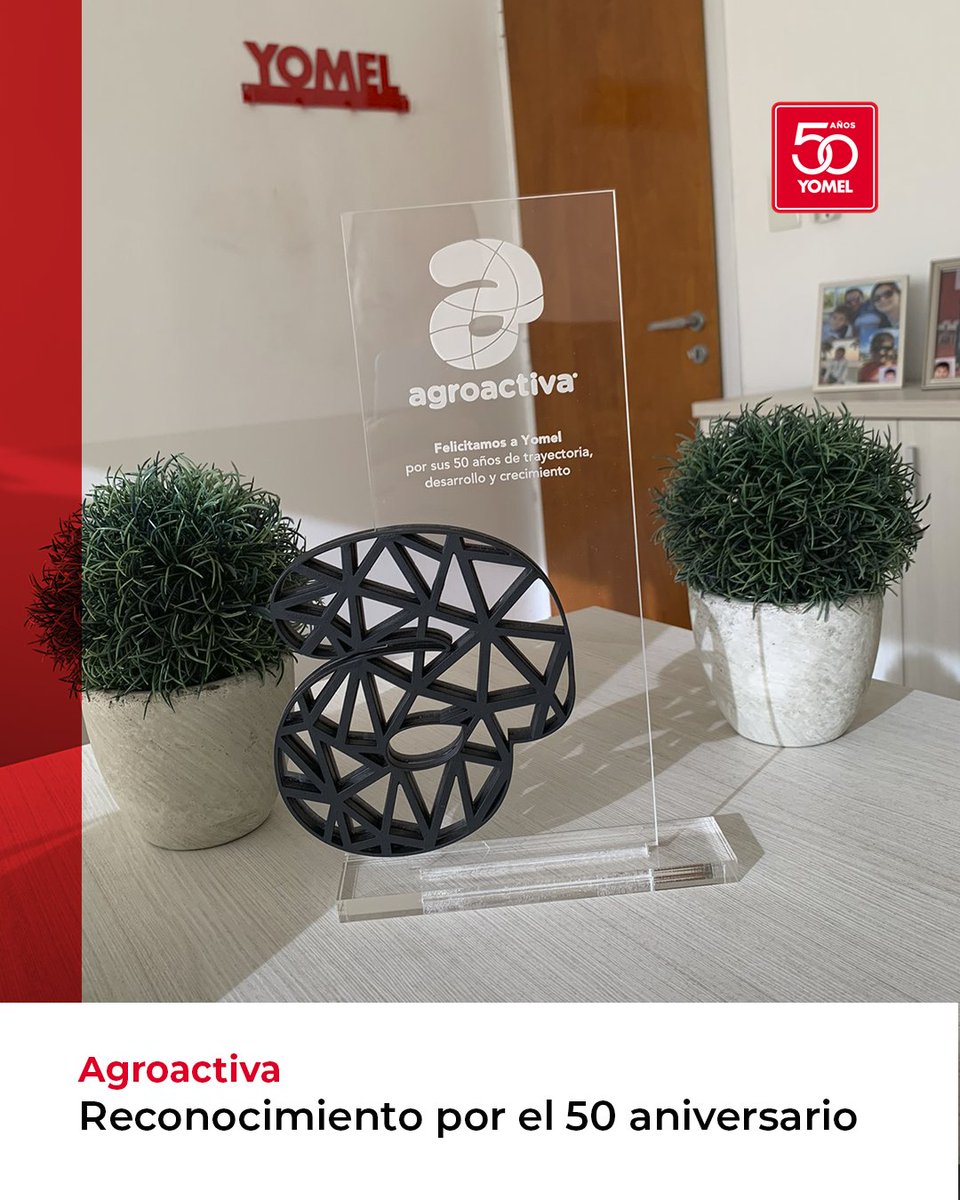 YOMELargentina's tweet photo. 🏆En el marco de la edición de @agroactiva, recibimos un reconocimiento de parte de la organización por nuestros 50 años de trayectoria en el mercado de la maquinaria agrícola.

🙌🏻Gracias por el acompañamiento de tantos años.

#Yomel50años #Yomel #IndustriaArgentina #Campo #Agro https://t.co/sMBzGyXUKz