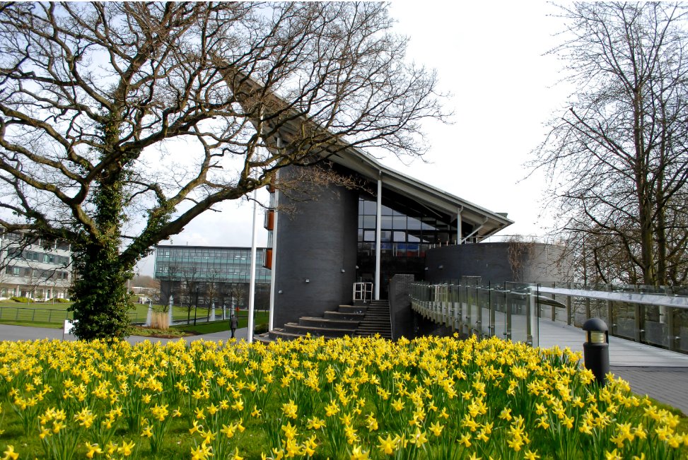 The University of Warwick campus was blooming with ideas and flowers during WorldCUR-BCUR 2023 #WorldCURBCUR2023 #WorldCUR2023 #BCUR2023 #WorldCUR #BCUR #UndergraduateResearch #UGResearch #research