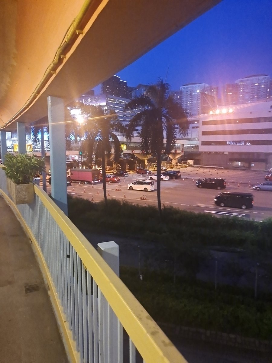 cubecatv's tweet image. 在港理旁边看红隧😃 #HongKong #HungHom