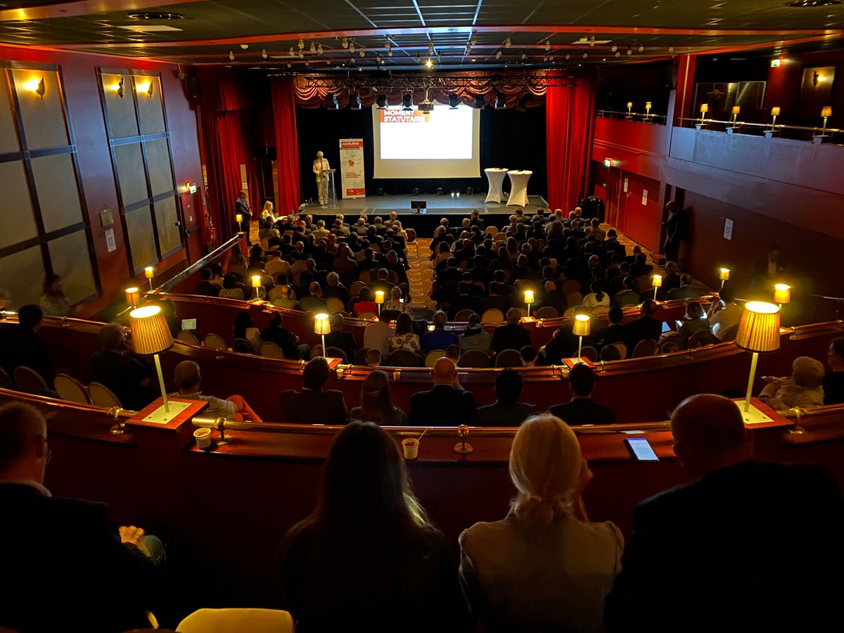 #AGNFI : merci de votre présence en nombre !

C’est parti pour une matinée d’échange autour de l’attractivité des <a href="/hautsdefrance/">Région Hauts-de-France</a> avec notamment <a href="/EYFrance/">EY France</a>, #HDFInternational, <a href="/ProLogium/">ProLogium Technology 輝能科技</a>, <a href="/BCCILille/">British Chamber of Commerce & Industry Lille</a>, <a href="/CCI_hdf/">CCI Hauts-de-France</a> et @BusinessFrance