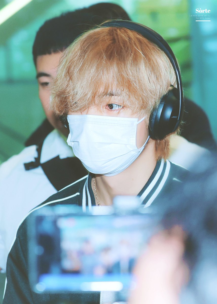 SORTE613's tweet photo. 곰돌잉 오느라 고생했어 💜💚💜💚

230704 태형 입국 HQ 고화질 
#김태형 #태형 #V #TAEHYUNG #テテ
@BTS_twt https://t.co/1kSlJmHG3v