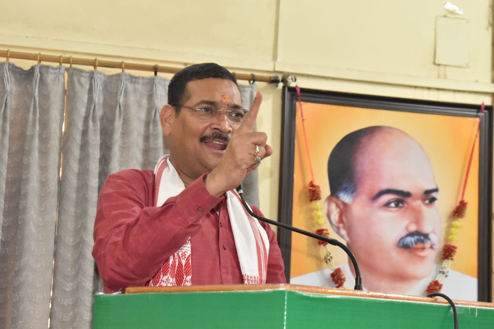 गोड्डा के AIMIM नेता अशोक ने थामा भाजपा का दामन-Godda's AIMIM leader Ashok joined BJP