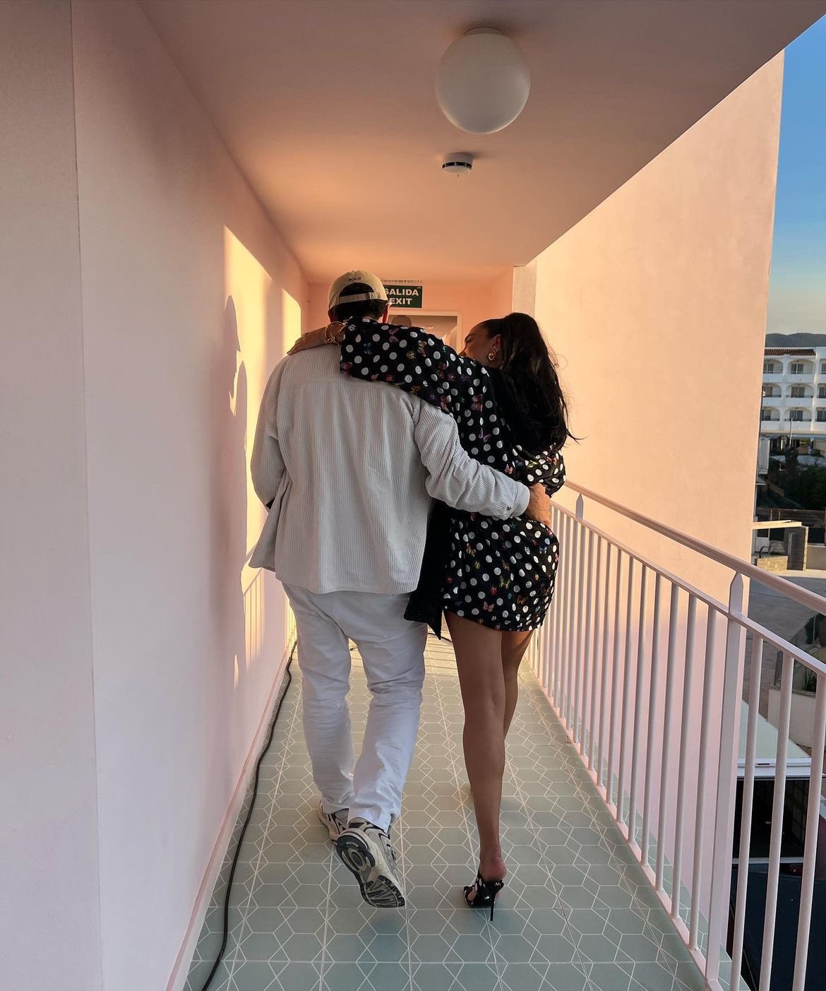dua-lipa-hungary-on-twitter-joyeaux-anniversaireeeee-b-b