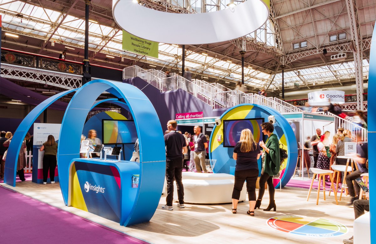 unibox's tweet image. @b2liveevents have debuted their new curved exhibition stand for @Insights.
Featuring a bespoke arch made from Unibox modular system, we created a stand that matched the intricate spirals of the Insights logo.
Read more: unibox.co.uk/projects/b2-li…
#modularsystem #exhibition