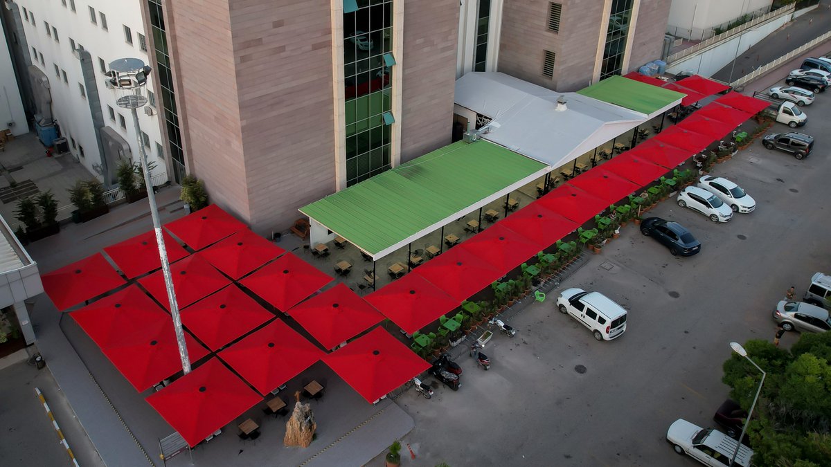 umbrellahousetr's tweet photo. Elevate the ambiance of your restaurant with our umbrella project, impressing both in functionality and aesthetics. Ideal for adding a unique touch to your space and providing a comfortable experience for your guests. 
#antalya #izmir #bodrum https://t.co/jUk0WjRtHh