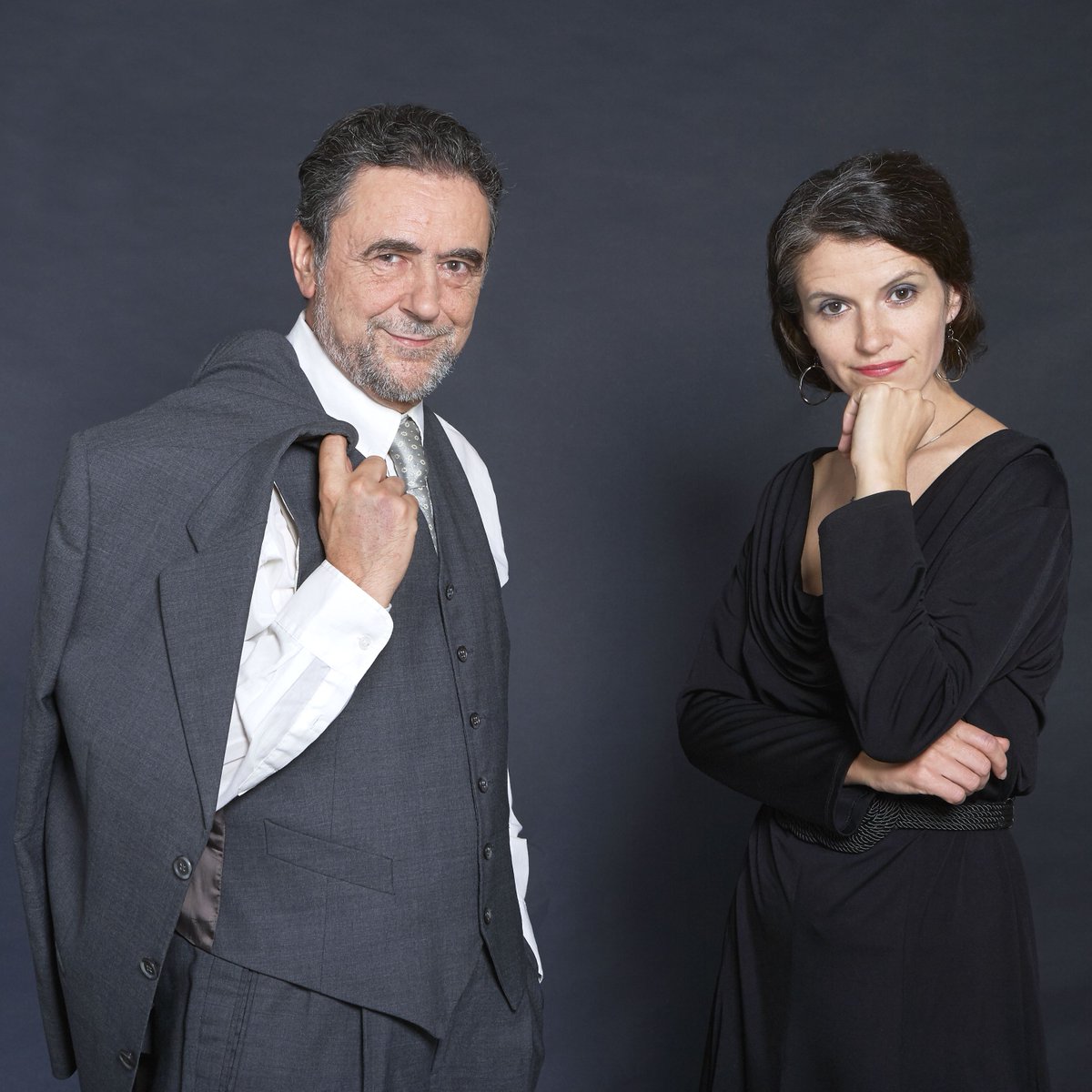 El 8 y 9 de julio (19h) podremos disfrutar de "Vuelve Berta Singerman". 

El Silbo Vulnerado recrea los avatares de los recitadores hispanos del pasado siglo mediante este espectáculo poético y dramático.

¡No vemos en el Teatro!🎭

teatrodelaestacion.com