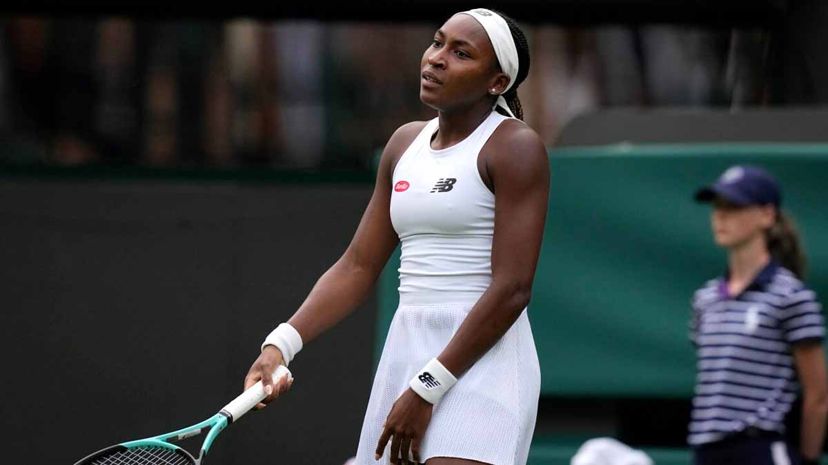 Coco Gauff suffered an early exit following a 6-4, 4-6, 6-2 defeat in her first round against Sofia Kenin at Wimbledon. https://t.co/XdVCEb4l4z