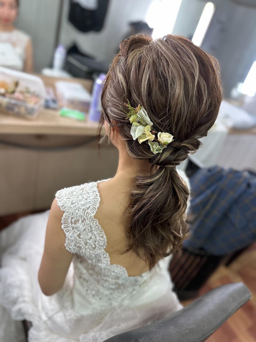 Andreabeautyna1's tweet photo. ＋Make Up &amp; Hair | 陳小華
＋dress | VIVI Bride H.K.
-

#港客婚紗拍攝
#香港薇薇新娘
#vivibridehk
#bridehk
#香港新娘婚紗外拍 https://t.co/qTLUejqm9Q
