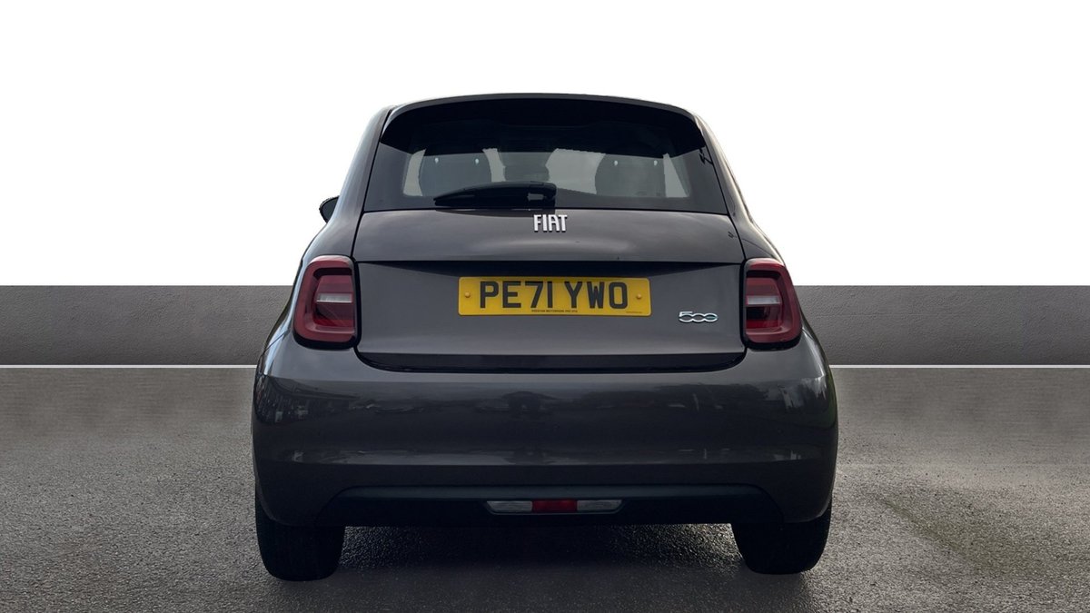 Preston_MP's tweet photo. Preston Motor Park are delighted to offer this lovely Fiat 500e 70-kW Action 24kWh with Parking Sensors in Grey &amp; under 5,000 Miles. (ELECTRIC).

Available at £18,500

Call us on 01772 010 110

#Motorparks #ElectricCar #Fiat500 https://t.co/MASyWHNAKT