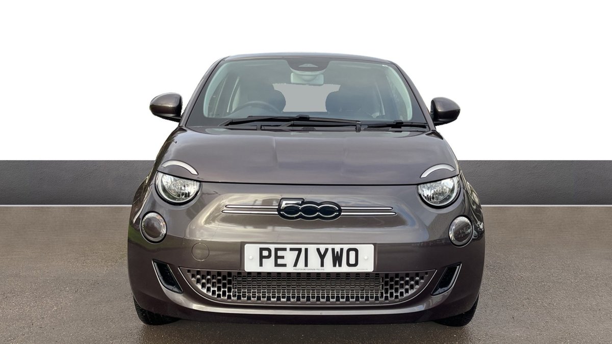 Preston_MP's tweet photo. Preston Motor Park are delighted to offer this lovely Fiat 500e 70-kW Action 24kWh with Parking Sensors in Grey &amp; under 5,000 Miles. (ELECTRIC).

Available at £18,500

Call us on 01772 010 110

#Motorparks #ElectricCar #Fiat500 https://t.co/MASyWHNAKT