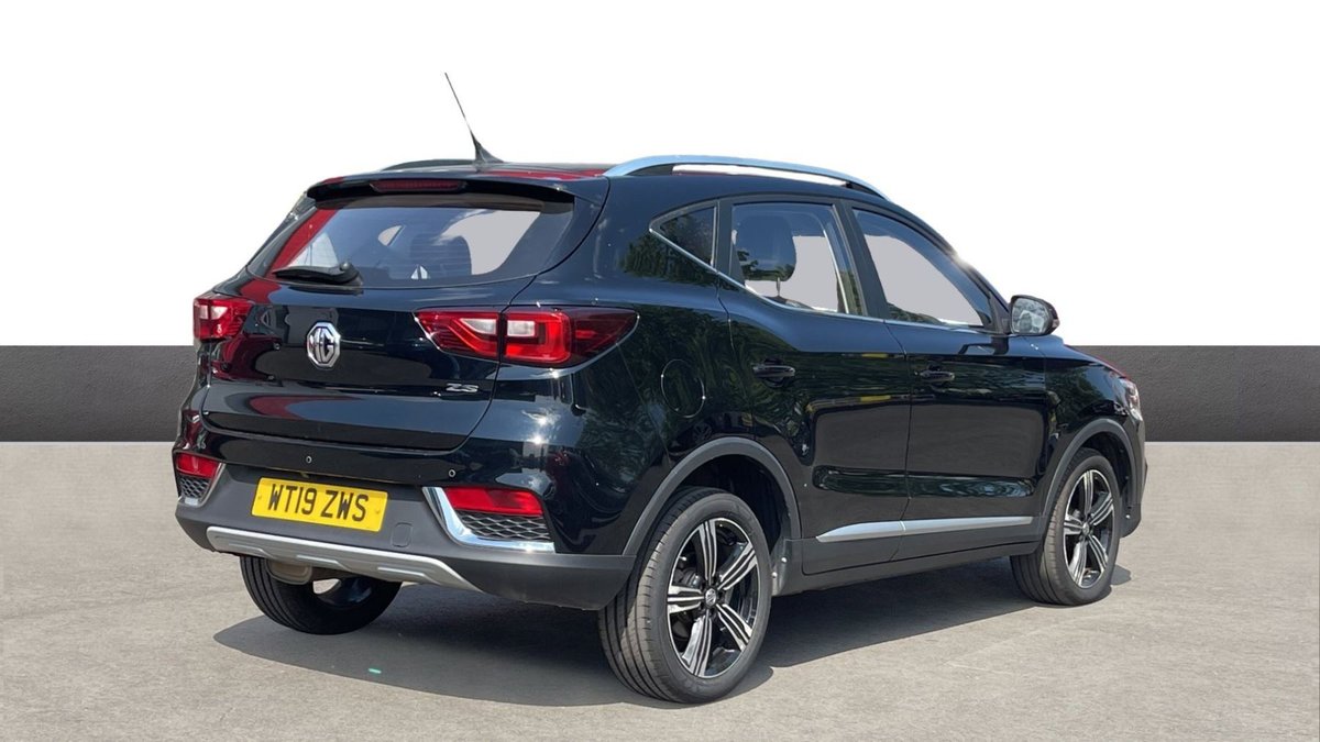 Dees_Ford's tweet photo. Dees of Croydon are delighted to offer this lovely 2019 MG ZS Exclusive 1.5 5 Door MPV with Navigation and Reverse Camera with under 49,000 Miles in Black.

Available at £13,500

Call us on 020 8031 9513

https://t.co/gBLiY4xyM8
#Motorparks https://t.co/j2B8QPYFOQ