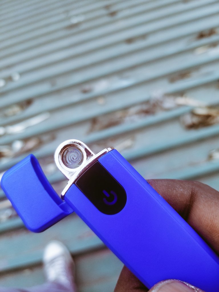 Legit_Marley's tweet image. Rechargeable lighters. 12k each . Btz. Iyi yokha nde sungataye dala 🍁#RT #Lighter #cooltech