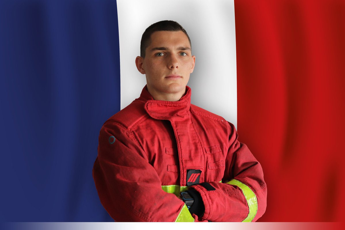 La France brûle dans l’indifférence quasi totale..

Ce jeune de 24 ans est décédé en servant son pays. Reconnaissance éternelle pour cet enfant de la Nation 🇫🇷🙏 #emeutes #SaintDenis #pompiers